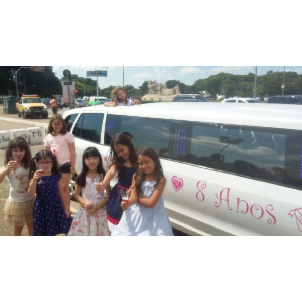 Limousine para Venda Menor Preço na Vila Nelson - Limousine a Venda em Porto Alegre