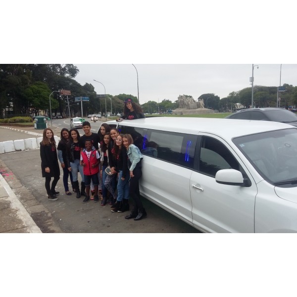 Limousines para Alugar Onde Localizar na Vila Carolina - Aluguel Limousine