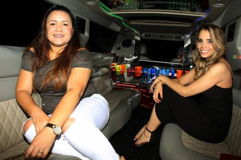 Locação de Limousine Aniversario Preço Buri - Aluguel de Limousines para Festas em Sp