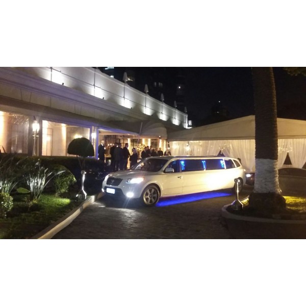 Locação de Limousine Luxuosa Onde Contratar em Meridiano - Locação de Limousine SP