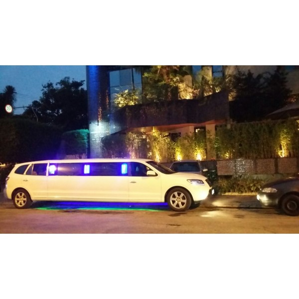 Locação de Limousine Luxuosa Onde Localizar na Vila Guaianases - Locação de Limousine na Zona Norte