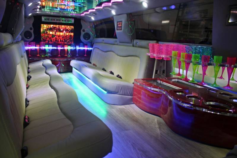 Locação de Limousine para Festa Infantil Preço Chácara do Encosto - Limousine para Empresas