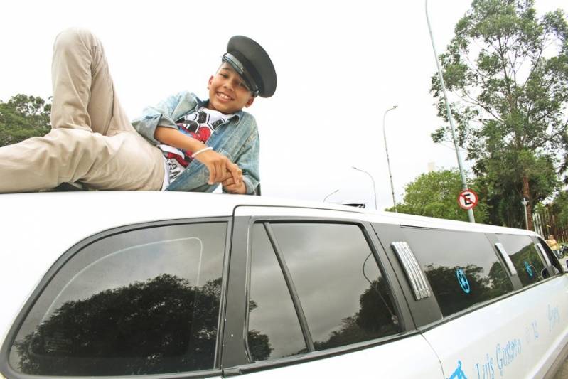 Locação de Limousine para Festa Preço Atibaia - Loja de Limousine