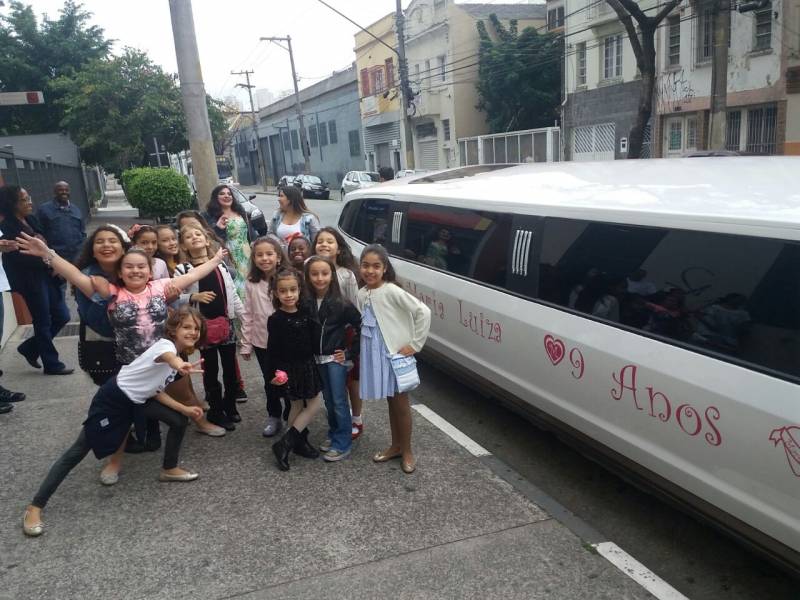 Locação de Limousine para Festa Quanto Custa no Jardim Nazaré - Locação de Limousine para Festa