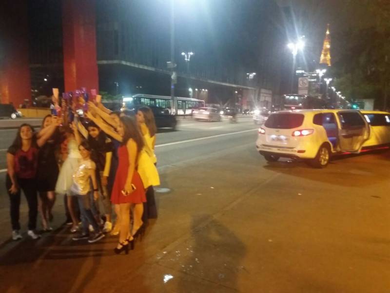 Locação de Limousine para Festa Quanto Custa no Parque do Castelo - Limousine para Festa na Zona Oeste