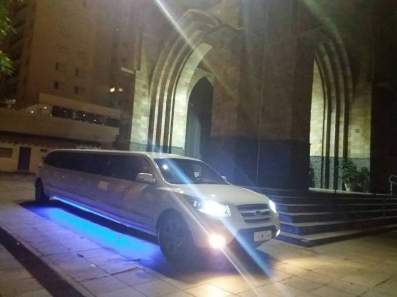 Onde Alugar Limousine para Festa no Jardim do Castelo - Limousine para Festa na Zona Sul