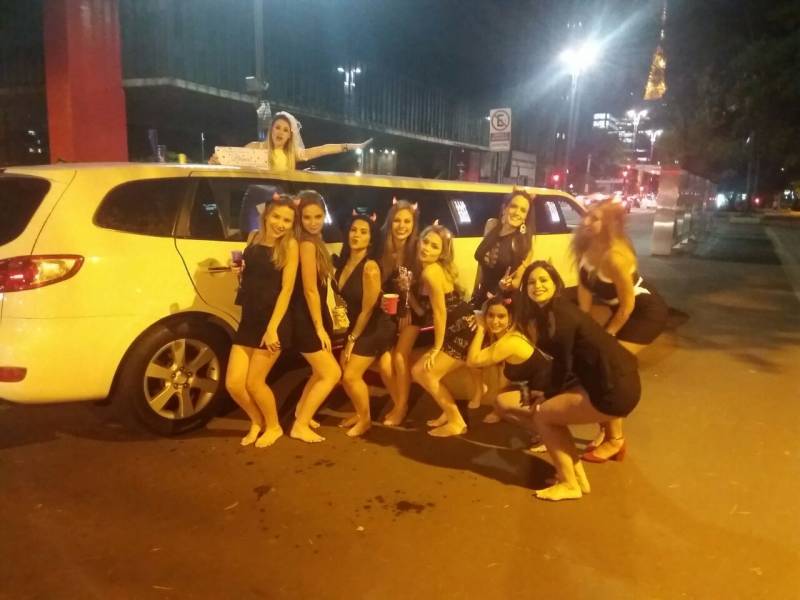 Onde Encontrar Limousine para Festa em SP no Jardim Redil - Limousine para Festa na Zona Sul