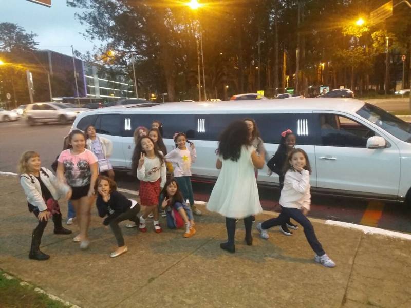 Onde Encontrar Serviço de Locação de Limousine no Sítio São João - Limousine para Festa Infantil Sp