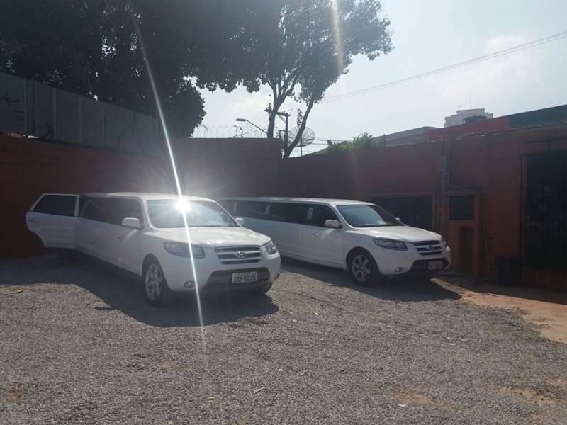 Onde Encontro Aluguel de Limousine de Festa na Vila Henrique Cunha Bueno - Limousine para Festa na Zona Leste