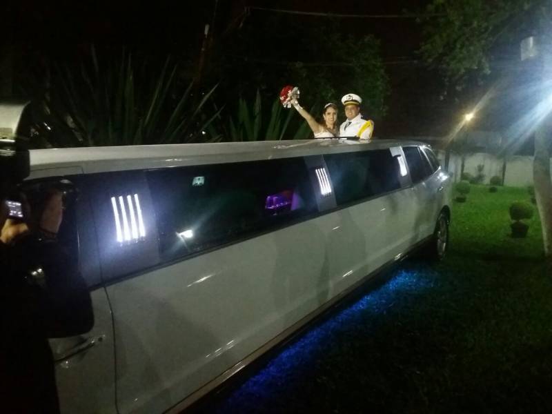 Onde Encontro Limousine para Festa de Aniversário em Cachoeirinha - Aluguel de Limousine para Festa Sp