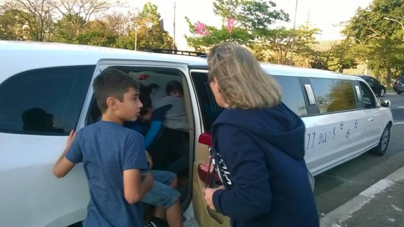 Quanto Custa Alugar Limousine Rosa para Festa Infantil em Indianópolis - Onde Encontrar Limousine para Festas