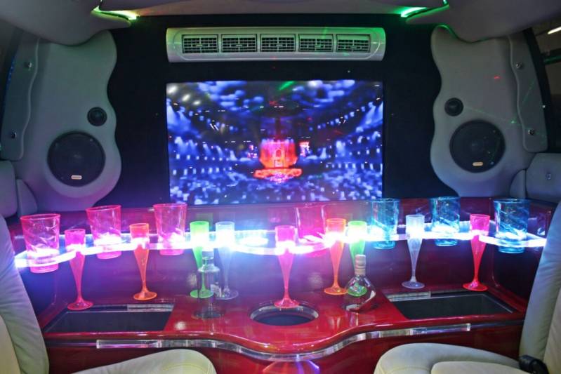 Quanto Custa Locação de Limousine Aniversario Biritiba Ussu - Limousine para Chá de Lingerie