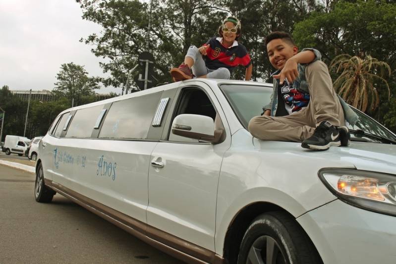 Quanto Custa Locação de Limousine de Festa Jardim São Savério - Loja de Limousine para Eventos