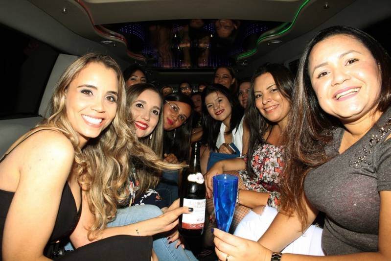 Quanto Custa Locação de Limousine Infantil Bandeirantes - Aluguel de Limousine para Festa de 15 Anos