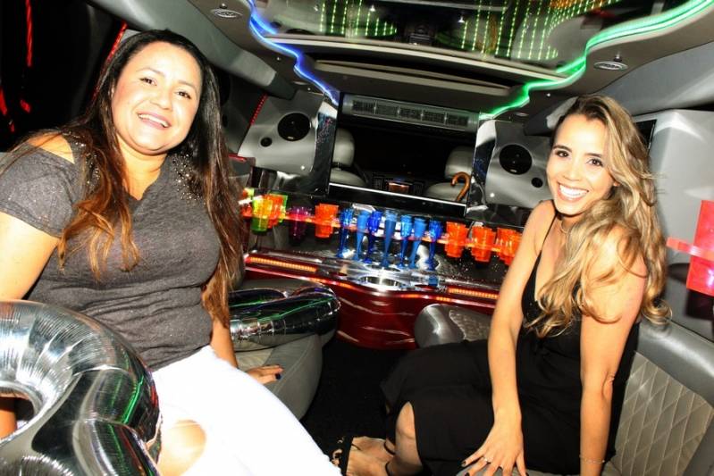 Quanto Custa Locação de Limousines Alto do Ipiranga - Aluguel de Limousines para Festa Infantil