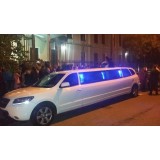 Aluguel de limousine para balada preço em Ferrazópolis