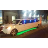 Aluguel de limousine para casamento valor acessível na Água Azul