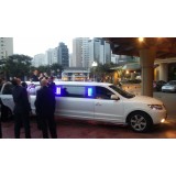 Aluguel limousine menor preço em Cajati