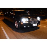 Limousine locação menor preço na Vila Dom José