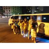 locação de limousine rosa para festa infantil na Candelária